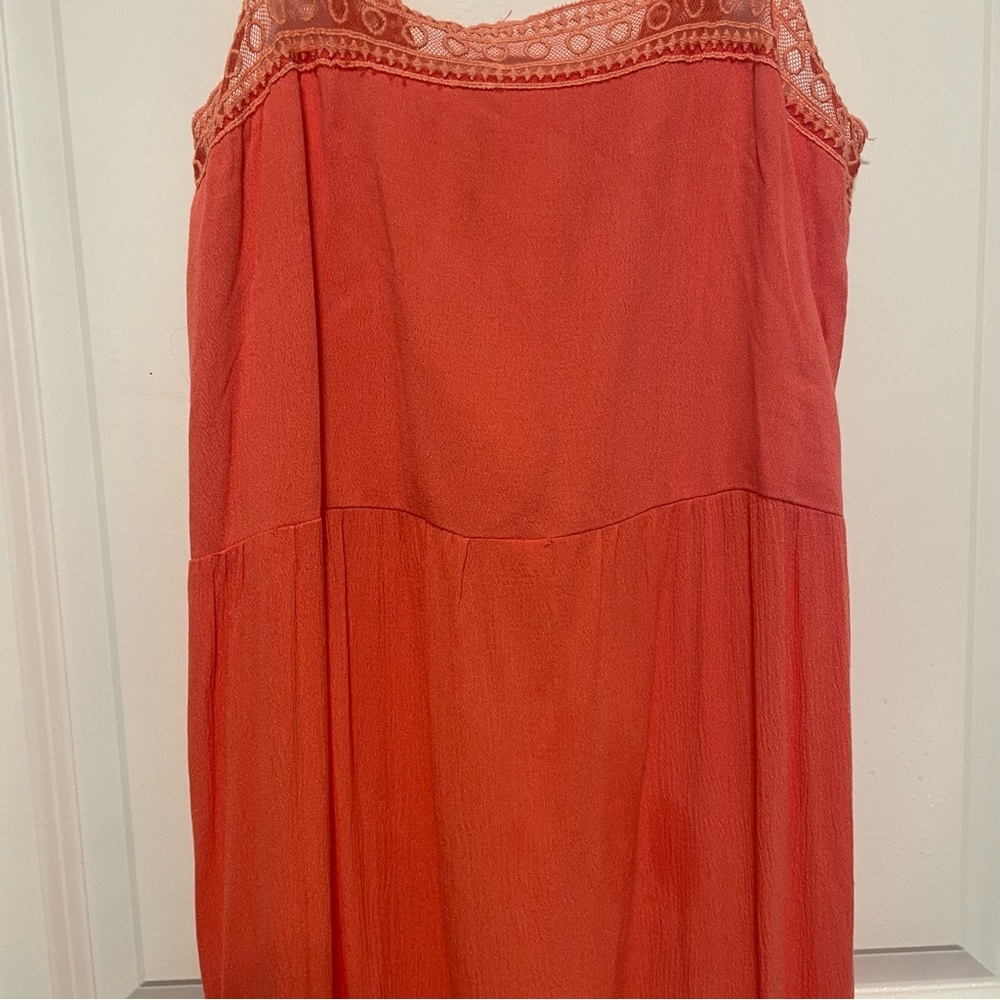 Tiered peach Midi tank dress - Picture 7 of 8